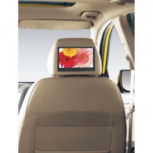 Použití 10" opěrkového monitoru IC-106t v autě