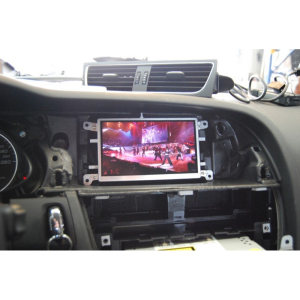 Integracia video vstupu pre Audi A4 / A5 / Q5 s 6,5 "monitorom a rádiom Concert,Symphony