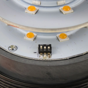 Homologizácia 12V/24V oranžového 48W LED majáka na tyč
