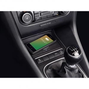 Použitie bezkontaktnej INBAY nabíjačky telefónov VW Golf V / Golf VI / Jetta / Eos / Scirocco (2003->)
