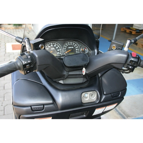 Použitie držiaka mobilný telefón na motorku alebo bicykel GULLIVER