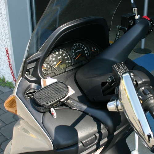 Upevnenie držiaka mobilný telefón na motorku alebo bicykel GULLIVER