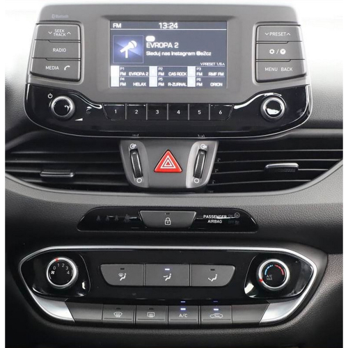 Použitie redukcie pre 9" autorádio Hyundai i30 2017-