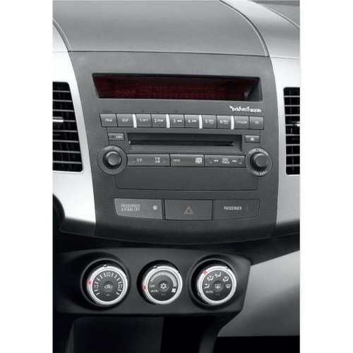 Použitie redukcie pre 9" autorádio Citroën C-Crosser, Mitsubishi Outlander, Peugeot 4007