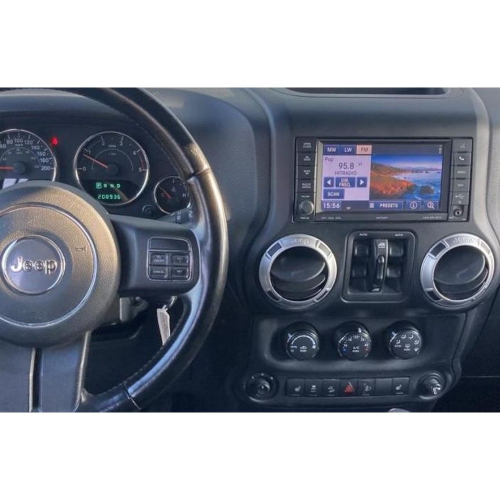 Použitie redukcie pre 10" autorádio JEEP Wrangler 2011-