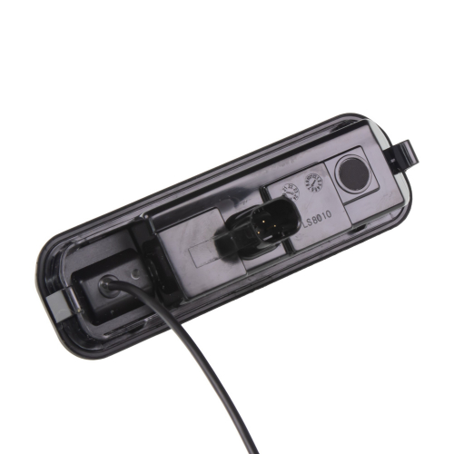 Použitie cúvacej kamery AHD/CVBS vo vozidle Ford Focus,C-Max v madle kufra