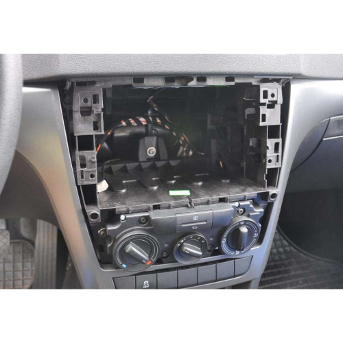 Použitie redukcie 2DIN autorádia Seat,Škoda,VW od 2004