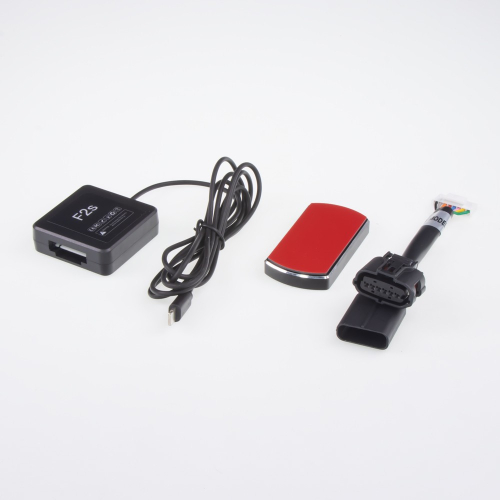 Konektor Pedal-Boxu na nastavenie reakcií elektronického pedála plynu pre vozidlá Mazda