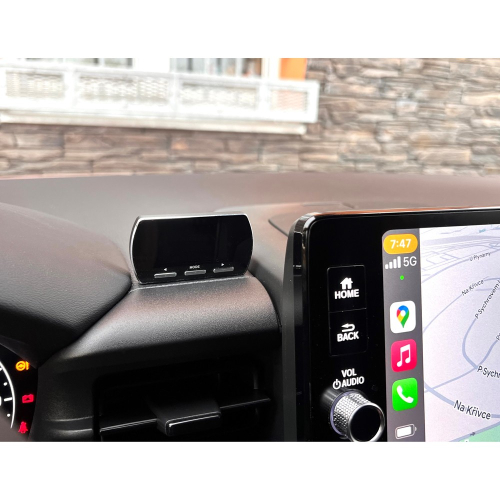 Použitie Pedal-Boxu na nastavenie reakcií elektronického pedála plynu pre vozidlá Mercedes