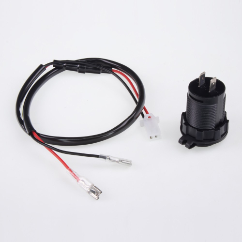 Použitie 12/24V dvojitej USB zásuvky