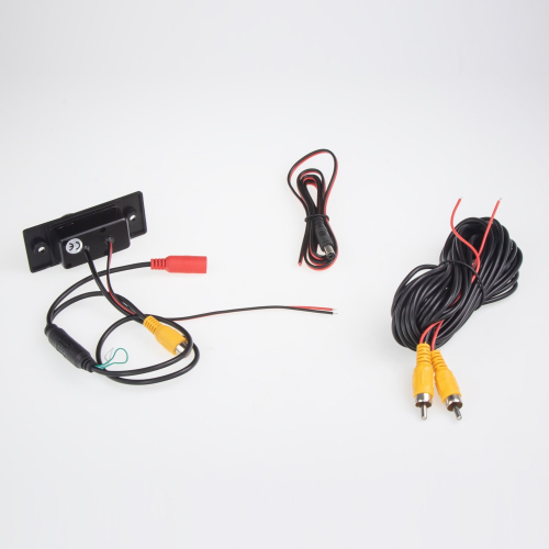 Príslušenstvo parkovacej kamery AHD/CVBS do vozidla VW Touareg, Škoda Yeti, Fabia, Superb I, Passat 01-05