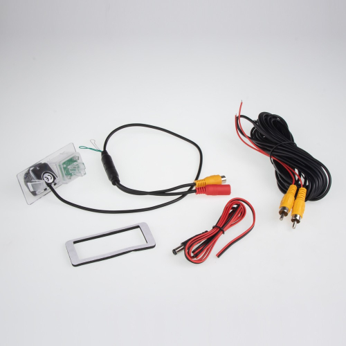 Príslušenstvo parkovacej kamery AHD/CVBS do vozidla AUDI, Superb II Combi, Yeti 2012-, Octavia III