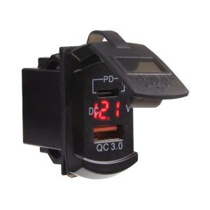 Zásuvka 12V/24V s voltmetrem - USB QC3.0 + USB-C červená "ROCKER"