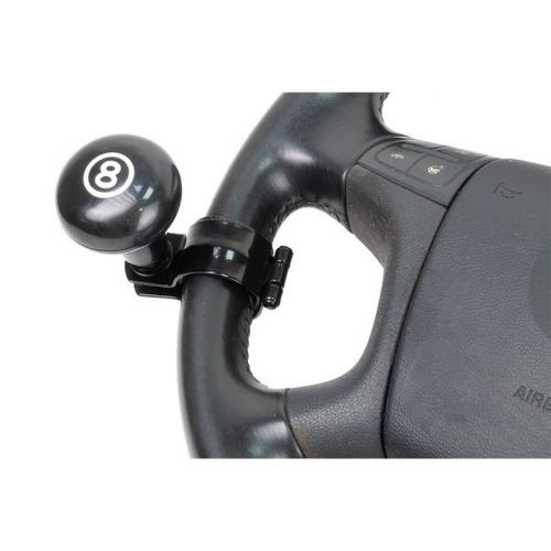 Montáž čiernej gule volantu s bielym nápisom 8