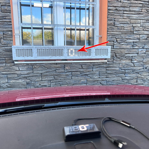 Použitie HUD displeja s GPS meračom rýchlosti