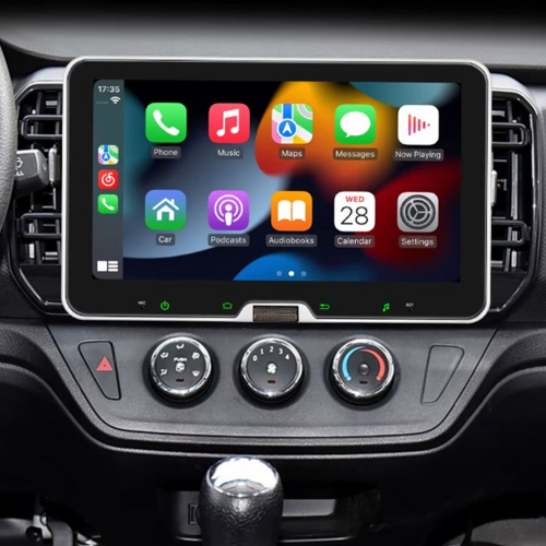 Ukážka Apple CarPlay na 10" displeji autorádia nainštalovaného vo vozidle