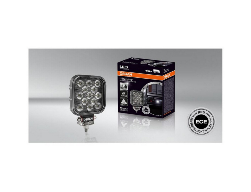 OSRAM LEDriving Reversing FX120S-WD detail rozsvieteného cúvacieho LED svetla na vozidle