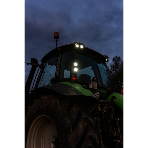 OSRAM LEDriving Round WL VX100-WD ako pracovné osvetlenie traktora pri práci za zníženej viditeľnosti