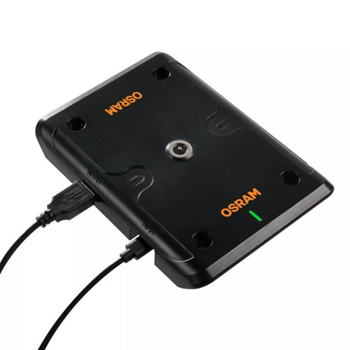 OSRAM LEDinspect Single Charge Pad LEDIL423 – zapojené káble, USB-A a USB-C porty