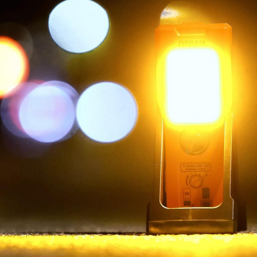 OSRAM Truck Flare Signal TA19 LEDSL103 – oranžové varovné blikanie, druhý uhol so stojanom