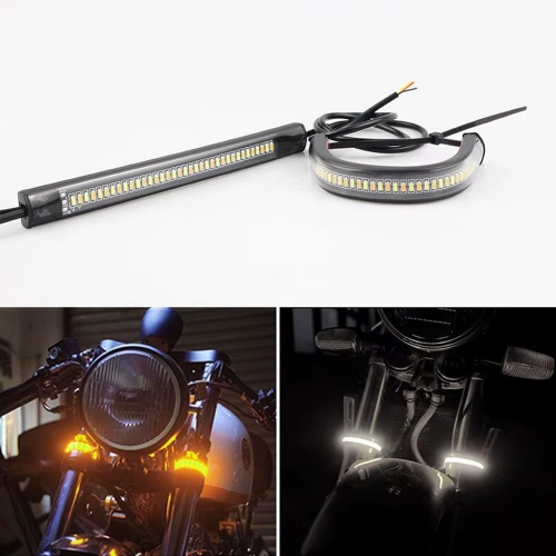 LED smerovkový pásik na motocykli – oranžová smerovka a biele pozičné svetlo na vidlici
