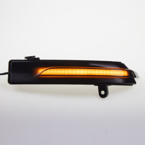 LED smerovka Mazda 3 Mazda 6 – rozsvietená, oranžový dynamický pás SMD 2835