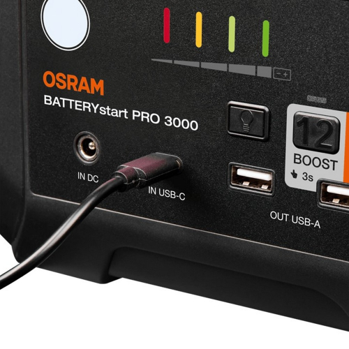 OSRAM BATTERYstart PRO 3000 detail USB-C vstupu