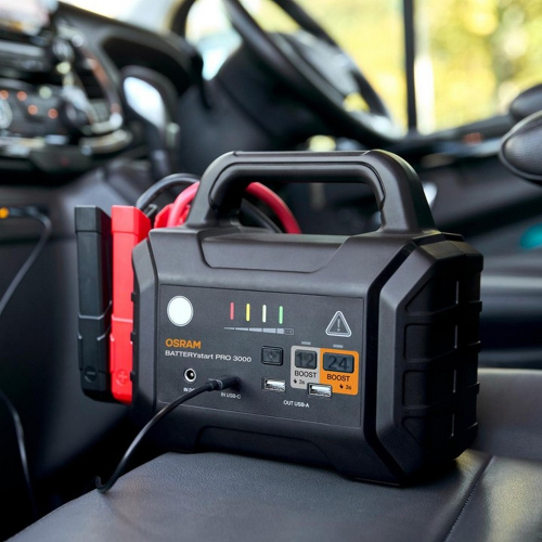 OSRAM BATTERYstart PRO 3000 s USB nabíjaním telefónu