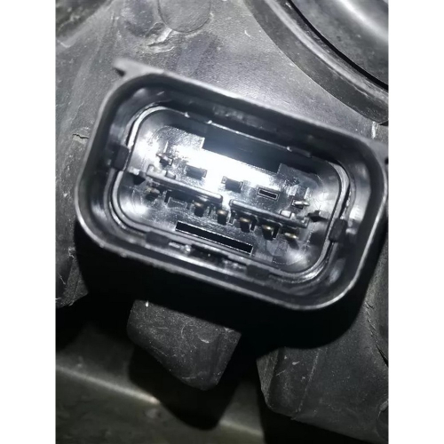 OSRAM H7 LEDriving SMART CANBUS detail konektora svetlometu