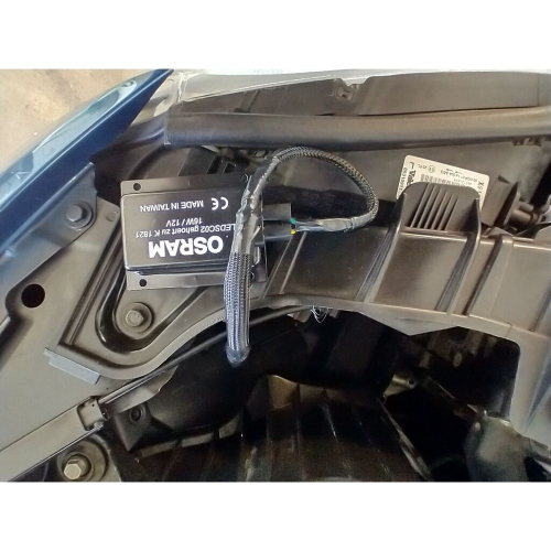 OSRAM H7 LEDriving SMART CANBUS modul namontovaný za svetlometom