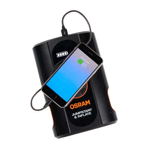 OSRAM BATTERYjumpstart 1250A zapnuté pracovné svetlo