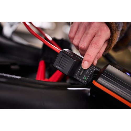 OSRAM BATTERYjumpstart 1250A pri štartovaní vozidla