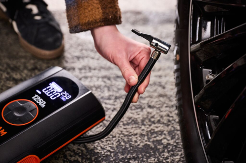 OSRAM BATTERYjumpstart 1250A kompresor s ventilovým nadstavcom