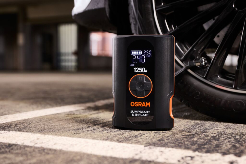 OSRAM BATTERYjumpstart 1250A s kompresorom pri kolese vozidla