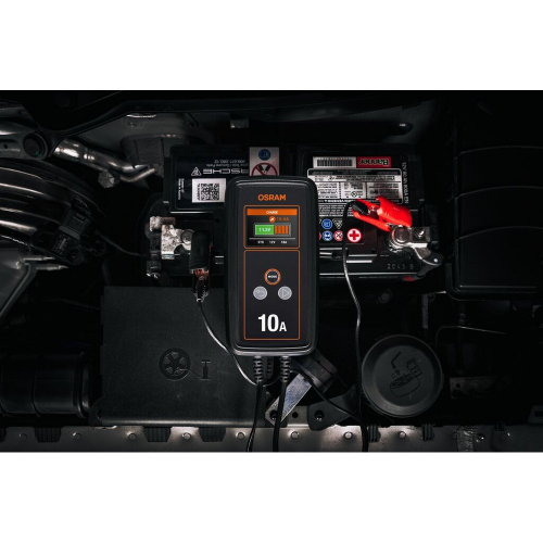 OSRAM BATTERYcharge 1010 pripojená k autobatérii