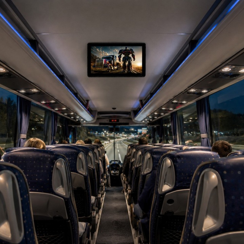 Stropný LCD monitor 21,5" v interiéri diaľkového autobusu