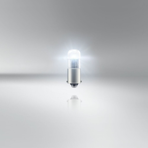 Rozsvietená LED žiarovka OSRAM LEDriving SL T4W 6000 K