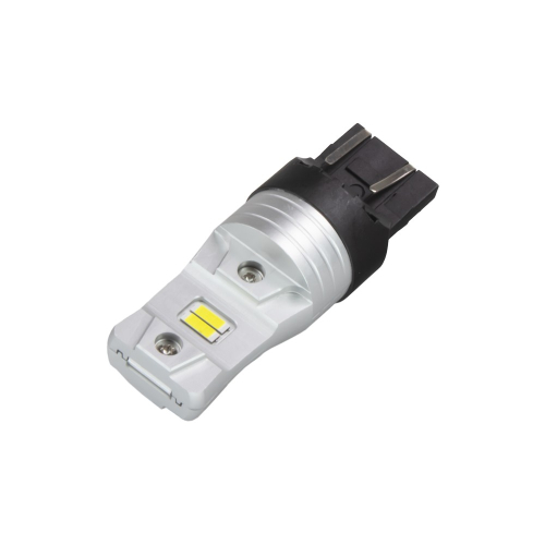 Detail LED žiarovky T20 7443 s dvojicou bielych CSP čipov a pasívnym hliníkovým chladením