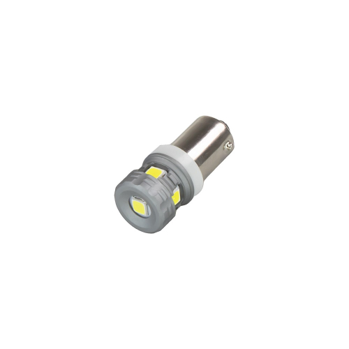Detail LED žiarovky BA9S s čelným a bočnými SMD čipmi