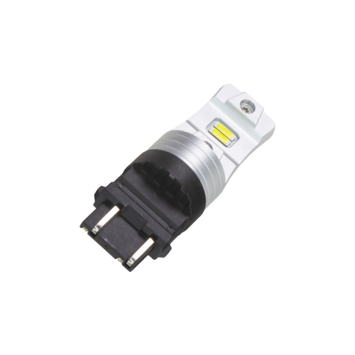 Detail štvorkontaktnej pätice LED žiarovky T20 3157 a hliníkového tela