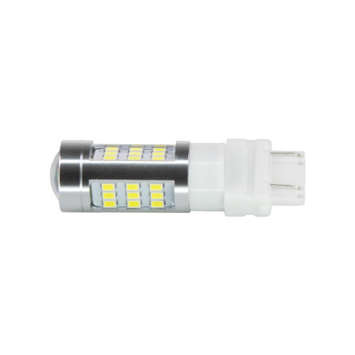 Detail LED žiarovky 3157 s 33 SMD čipmi a hliníkovým chladičom
