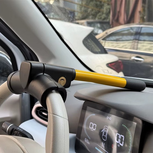Mechanický zámok volantu CarClever ROTARY LOCK upevnený na volante s ramenom opretým o palubnú dosku