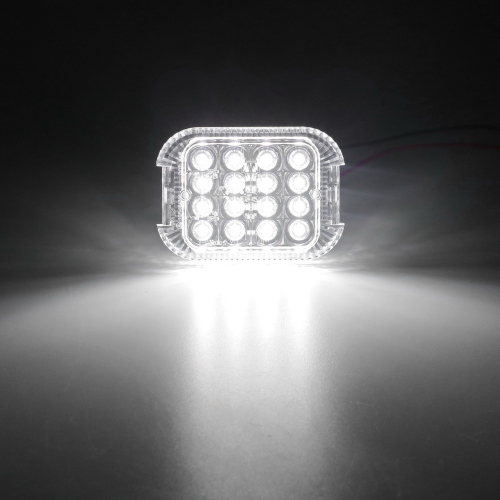 Rozsvietené LED svetlo s intenzívnym bielym osvetlením nákladového priestoru